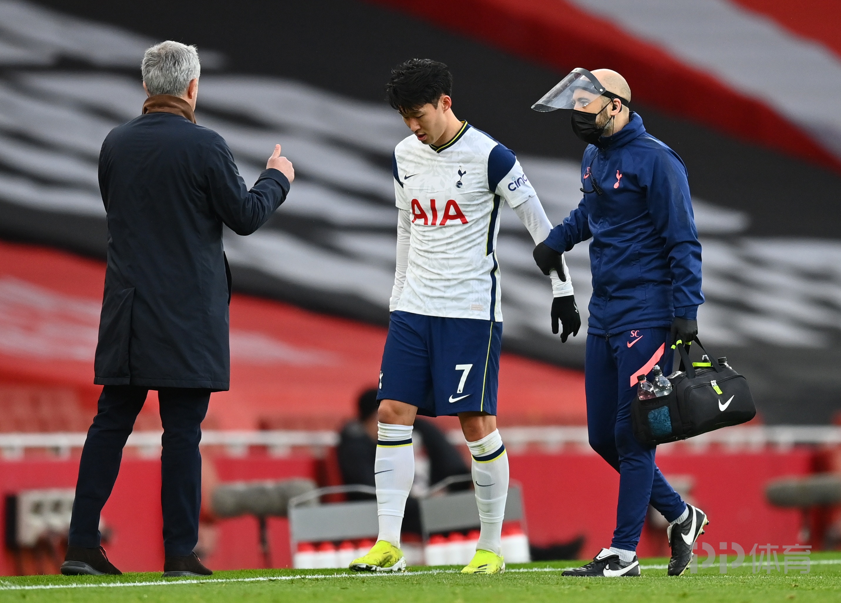 九游会官网-关于凯恩在FPX比赛中败北，出色发挥引发热议！引发球迷热议的信息