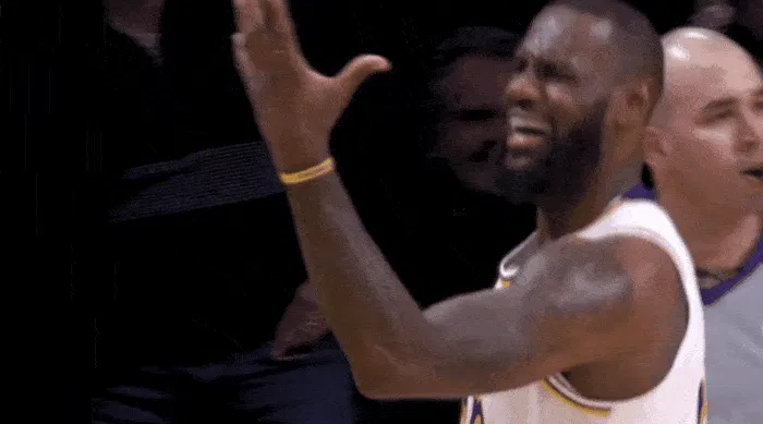 九游会- 赛地聚焦：NBA总决赛今夜热度飙升；上海申花绝杀压哨；质疑声仍在；数据趋势出现新变化